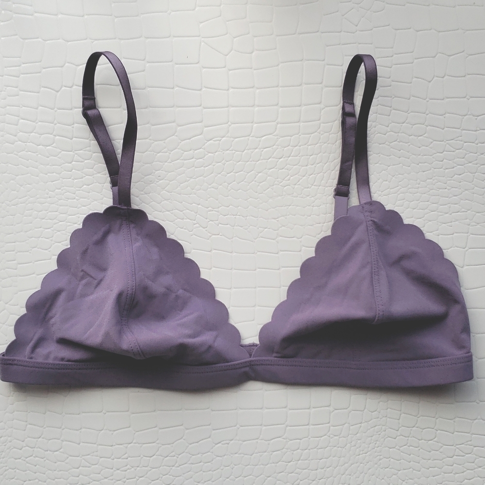 Victoria's secret bralette. Size L